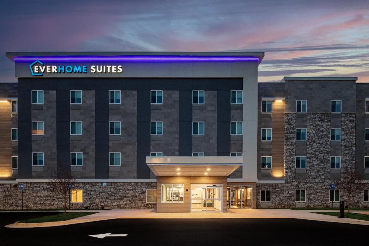Everhome Suites Orlando International Drive 2/19