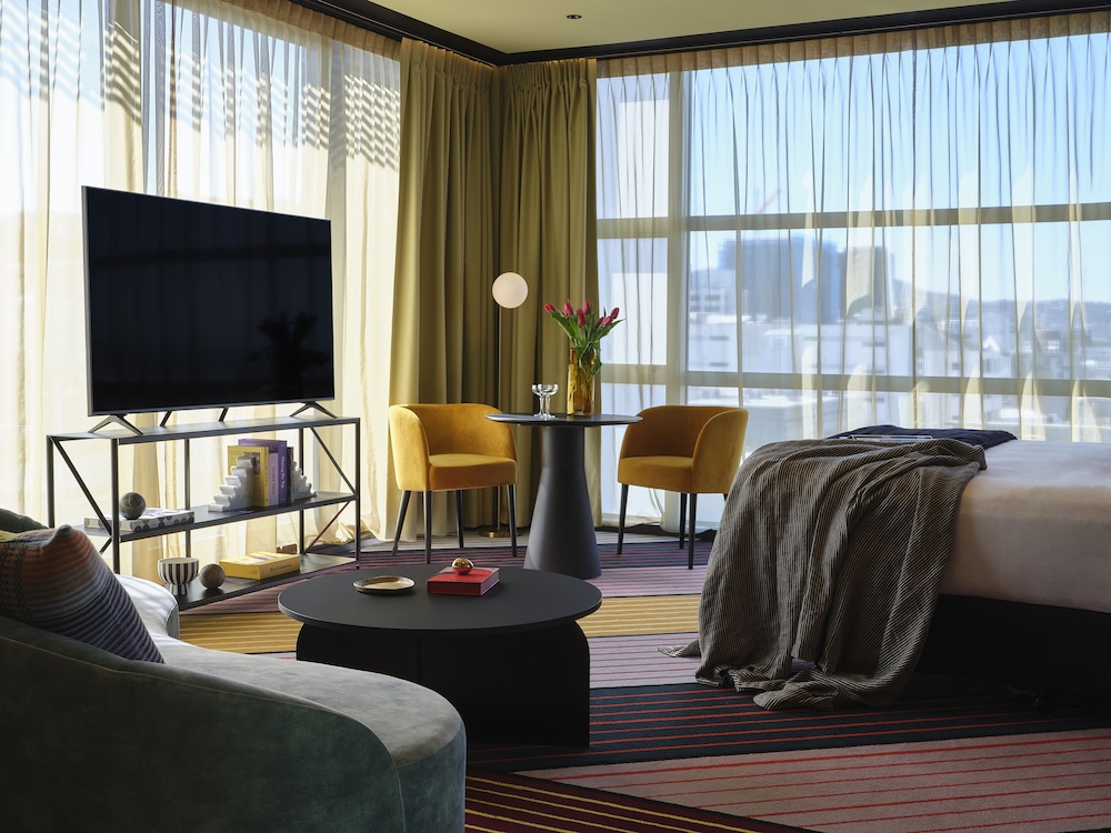 Naumi Hotel Wellington 30/40