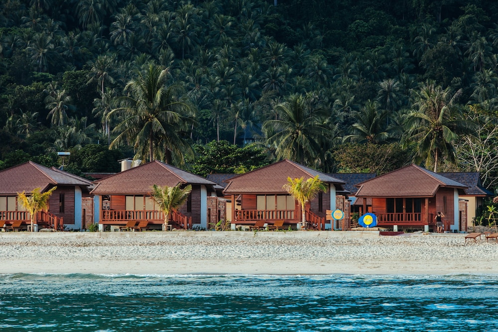 Pingchan Beachfront Resort 36/50