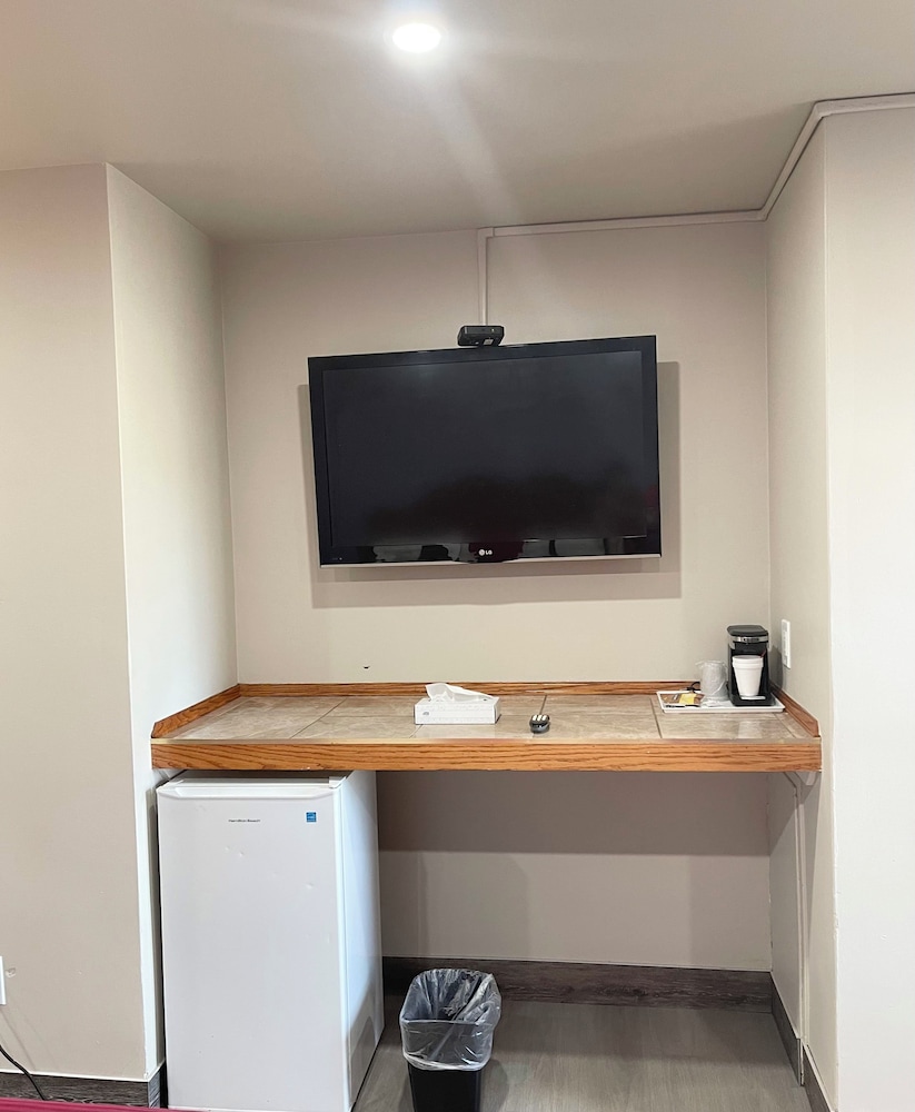Thriftlodge By Wyndham Moncton 45/57