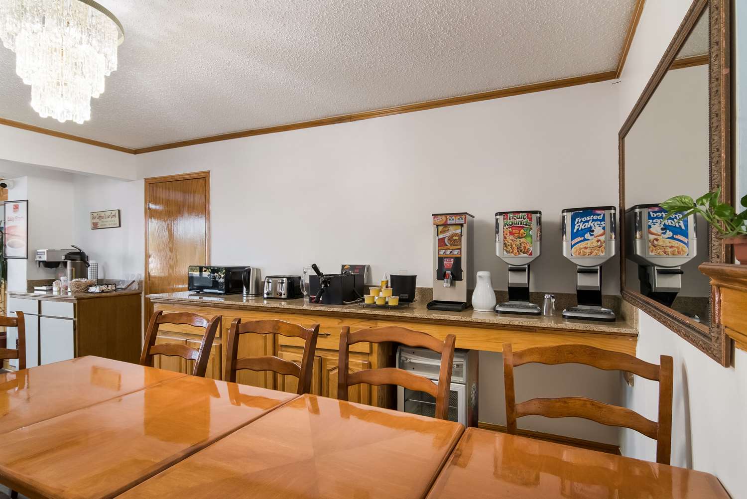 Econo Lodge Calhoun North Damascus 32/41