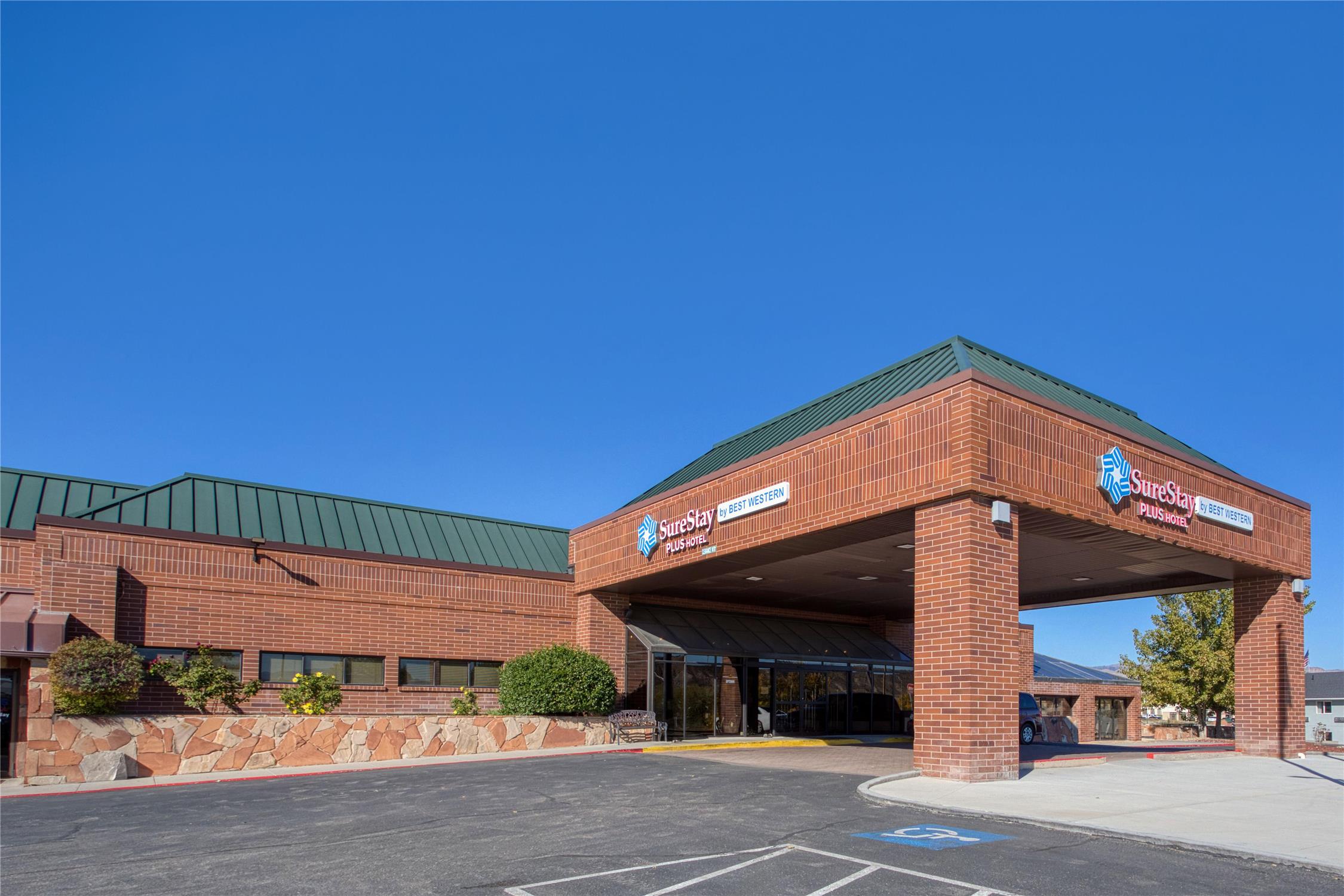 SureStay Plus Hotel by Best Western Price 26/28