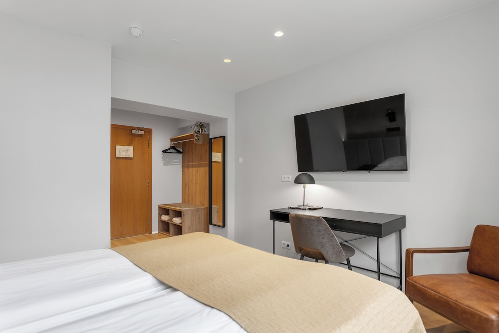 Alva Hotel 30/60