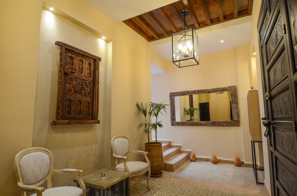 Riad Ayni 51/53