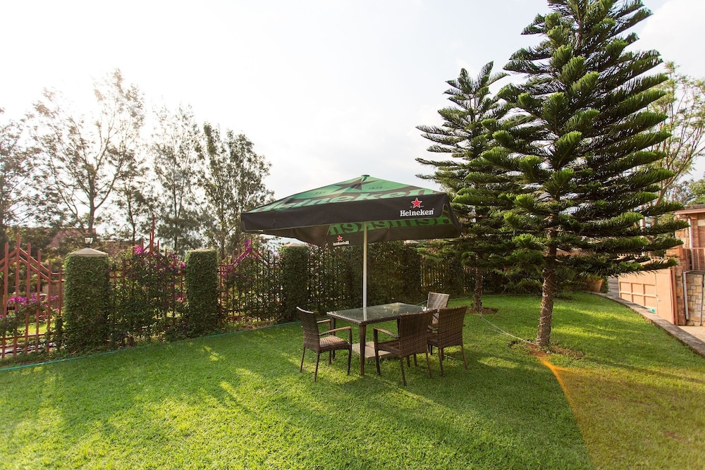 Quiet Haven Hotel 43/50
