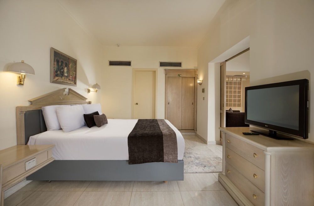 Ambassador Suite