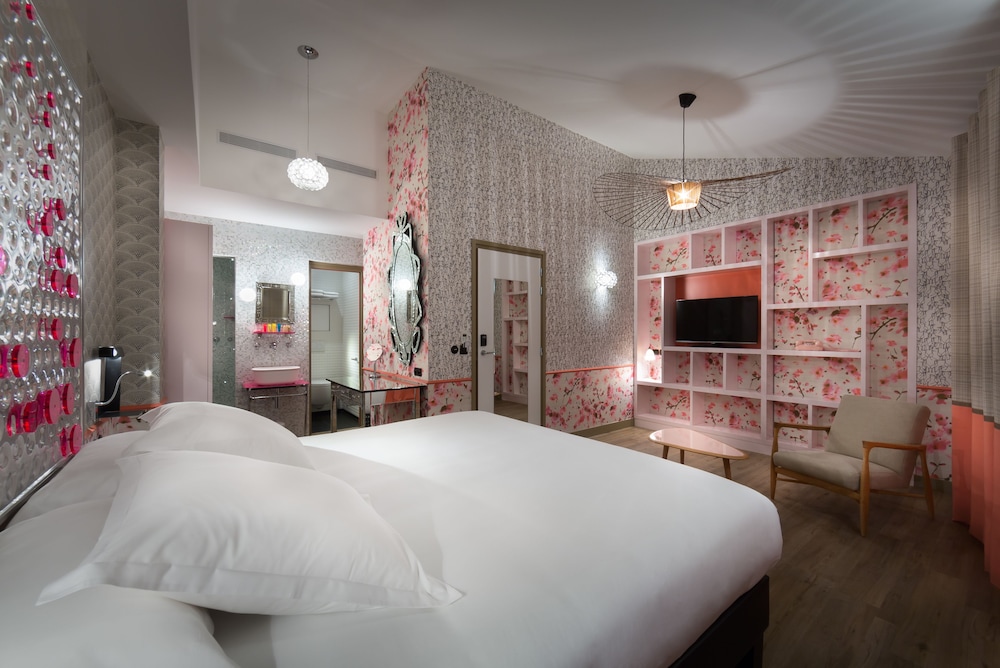 Hotel Crayon Rouge By Elegancia 22/50