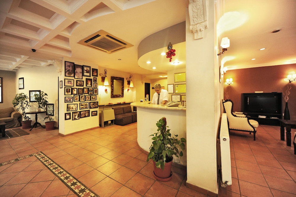 Üstün Otel Alsancak 37/48