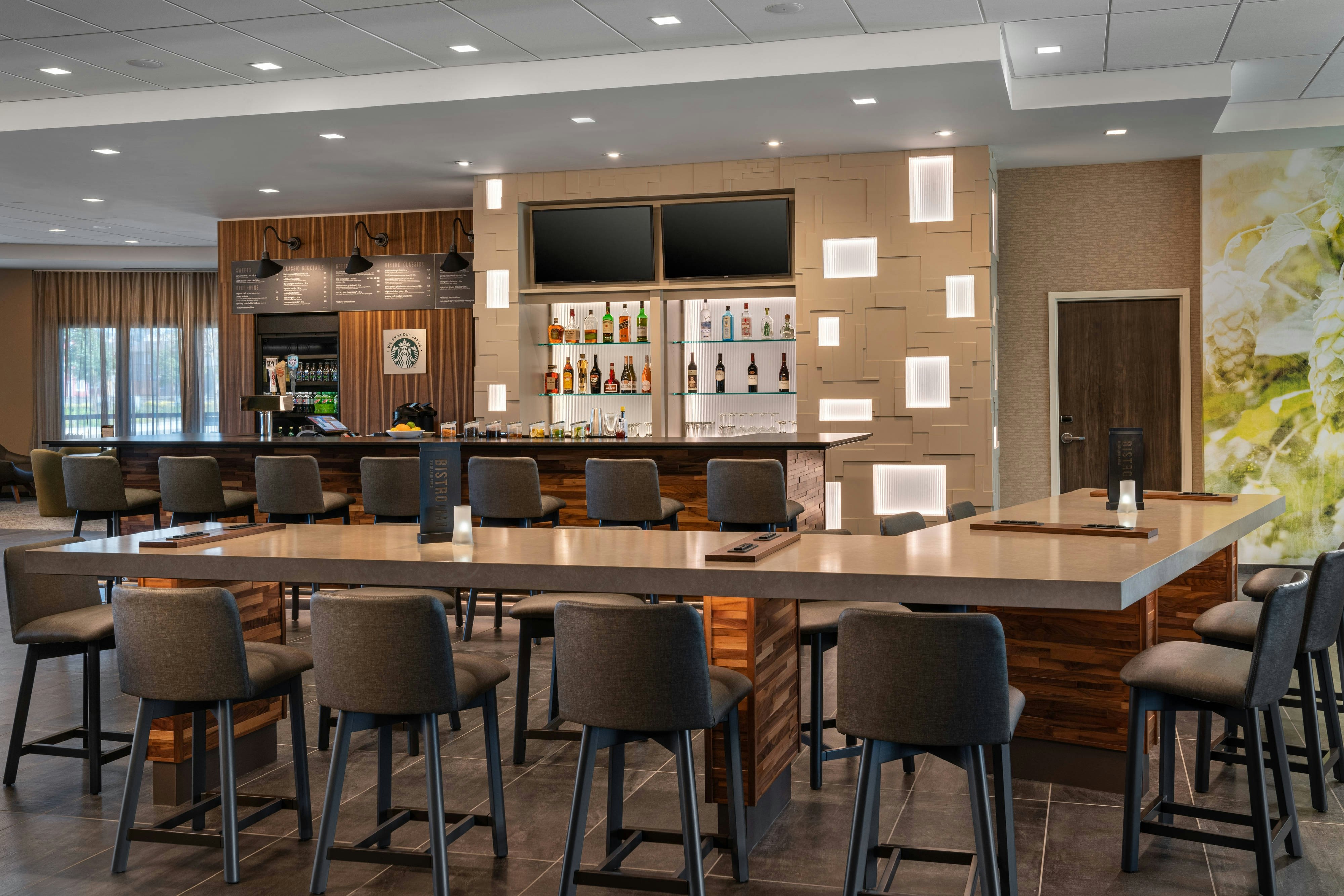 Courtyard by Marriott Petaluma Sonoma County 11/17