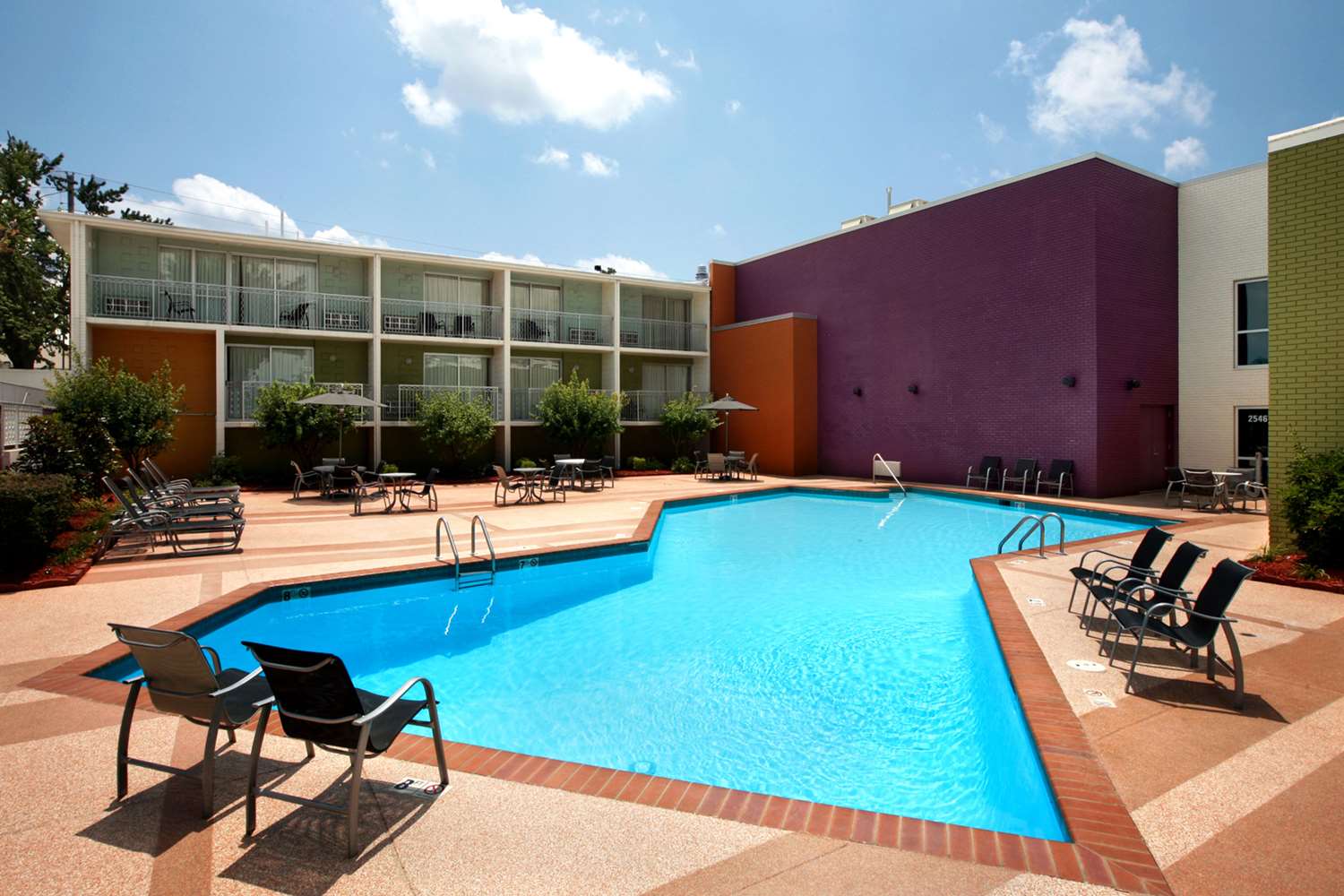 Oasis Hotel & Conv. Center, Ascend Hotel Collection 37/38