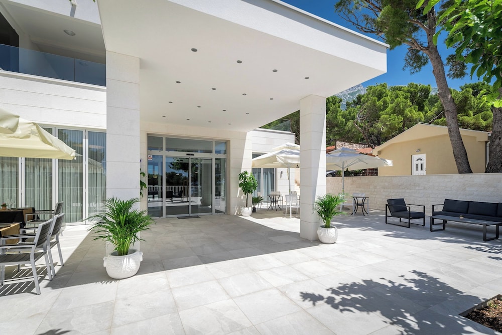 Hotel Mirjam 3/50