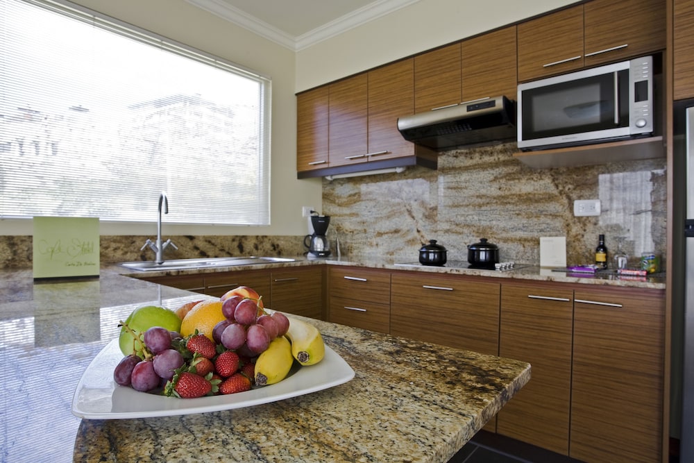 Stubel Suites and Cafe 59/69