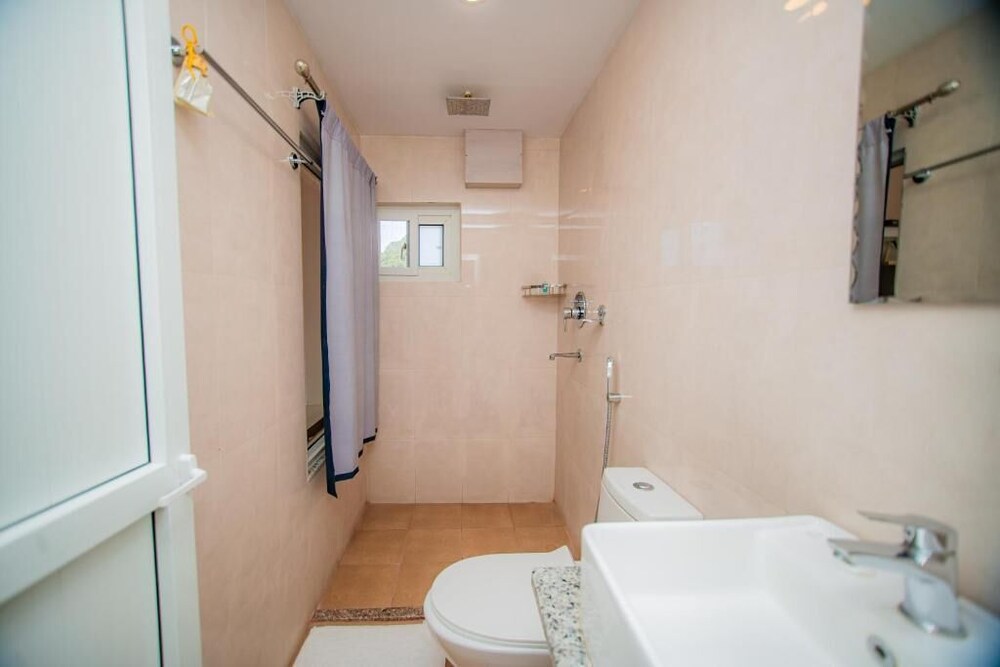 Majheri Resort and Spa 50/50
