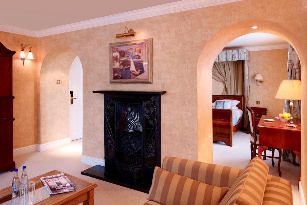 Marygreen Manor 45/66