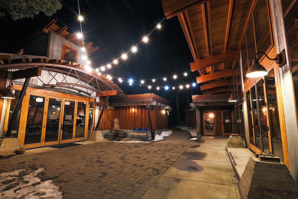 Gravity Haus Truckee-Tahoe 42/50