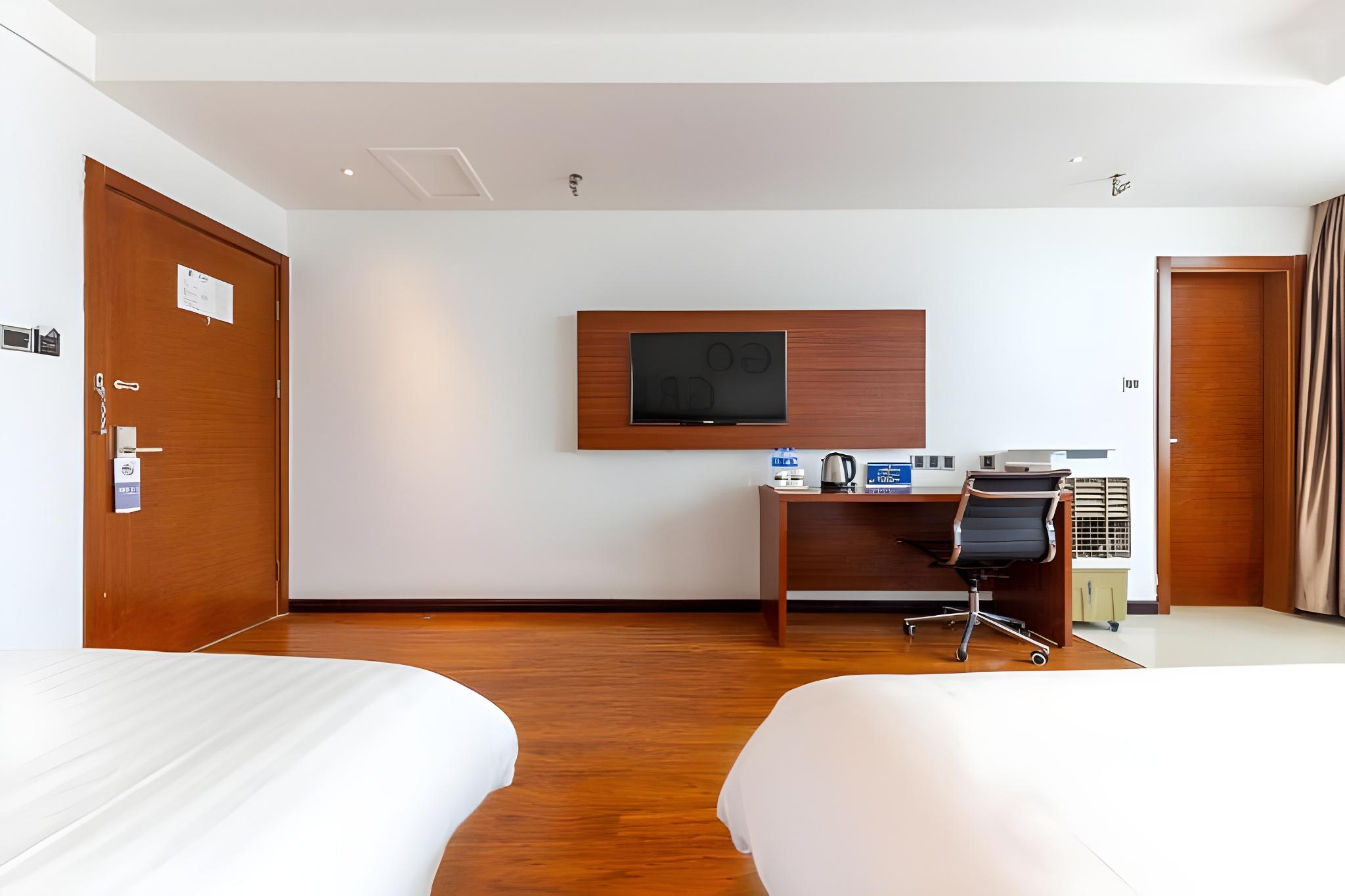 Yitel Hotel (Xining West Street Wangfujing) 29/59