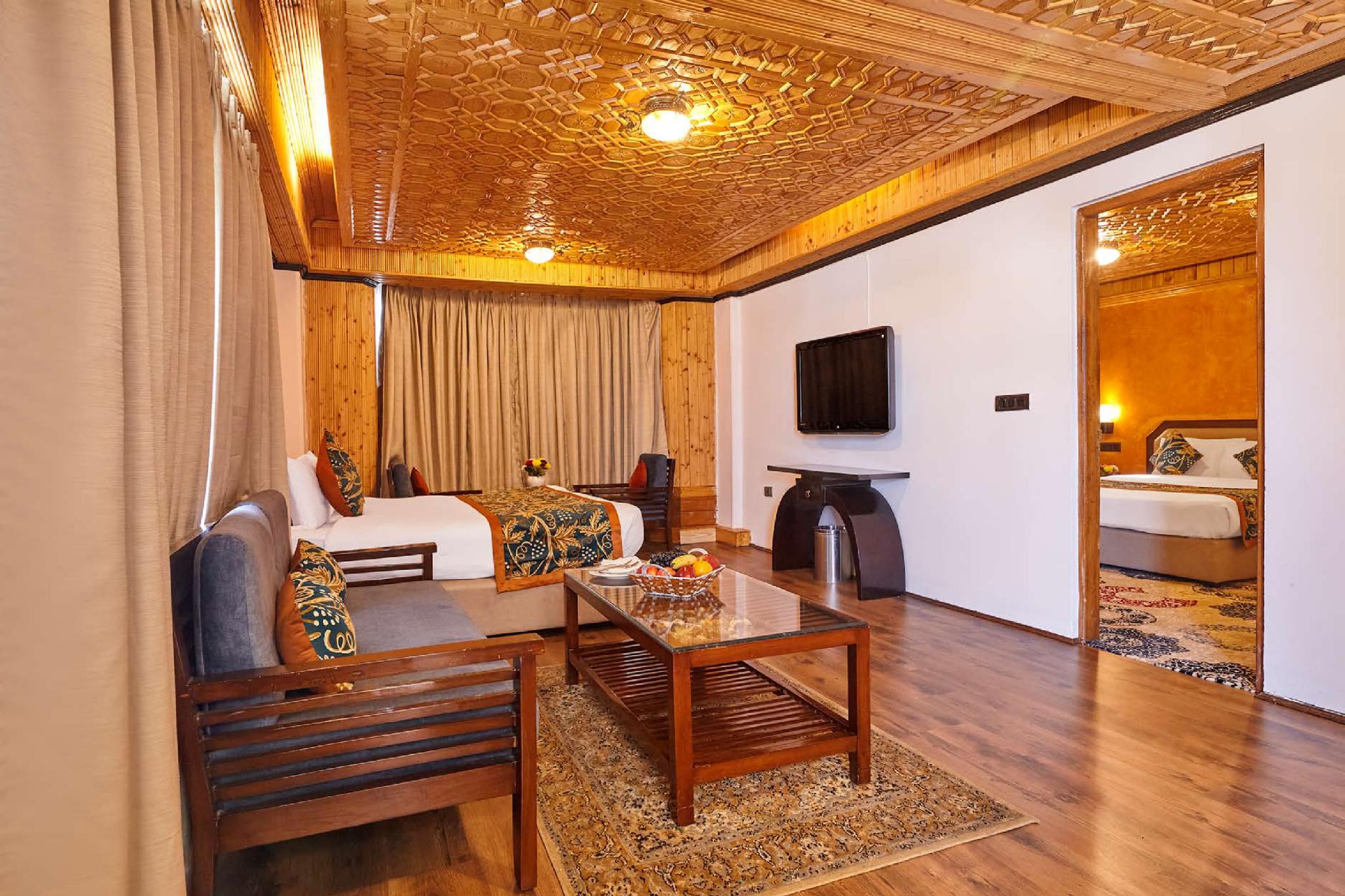 Hotel Grand Mumtaz 23/45