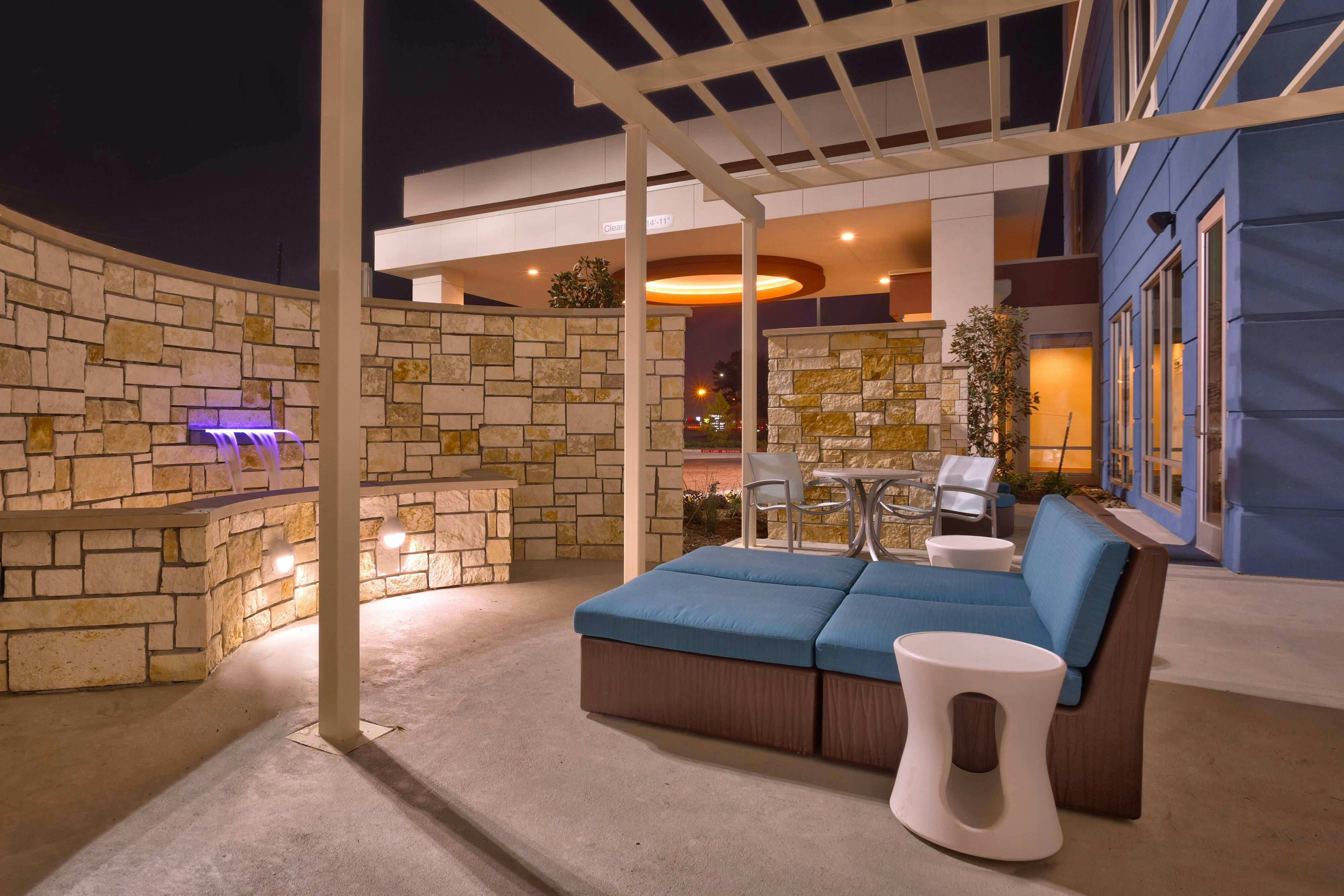 Springhill Suites Houston I-45 North 20/38