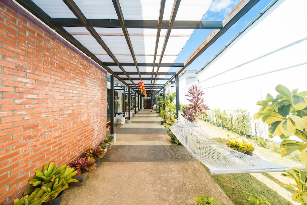 Chillhub Hostel 17/24