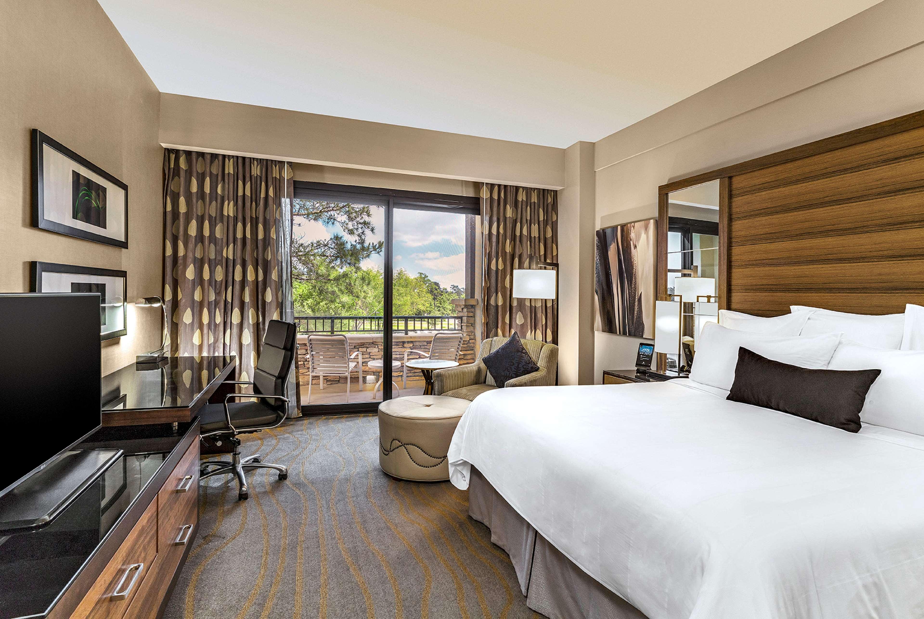 Room, King Bed, Patio, Balcony
