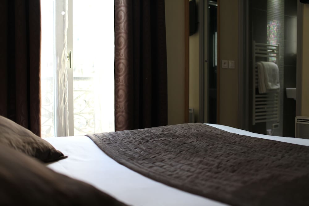 Alane Hotel 32/57