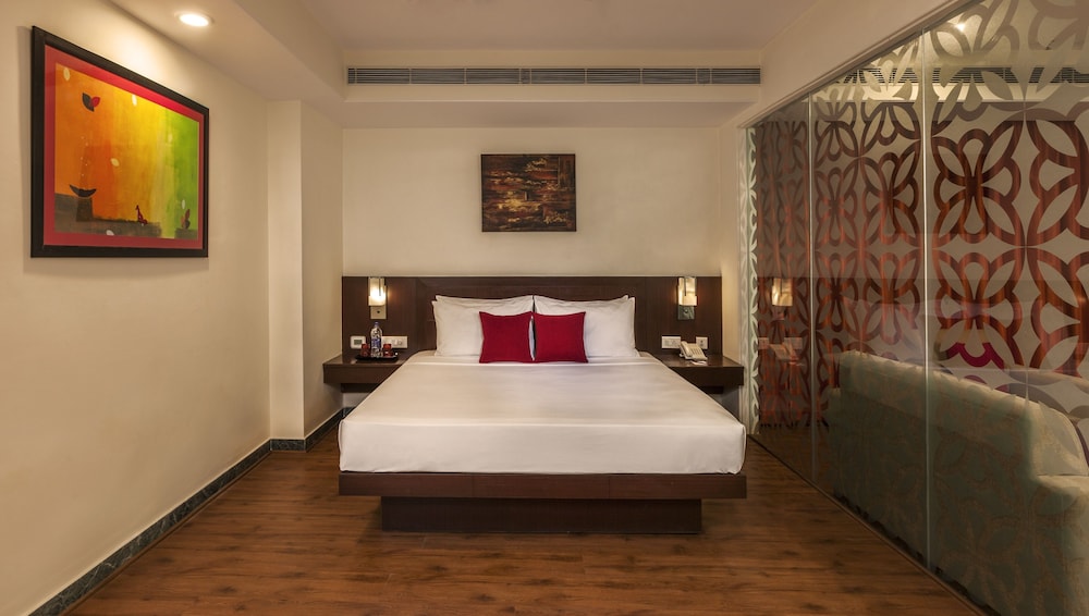 Red Fox Hotel, Alwar 8/50