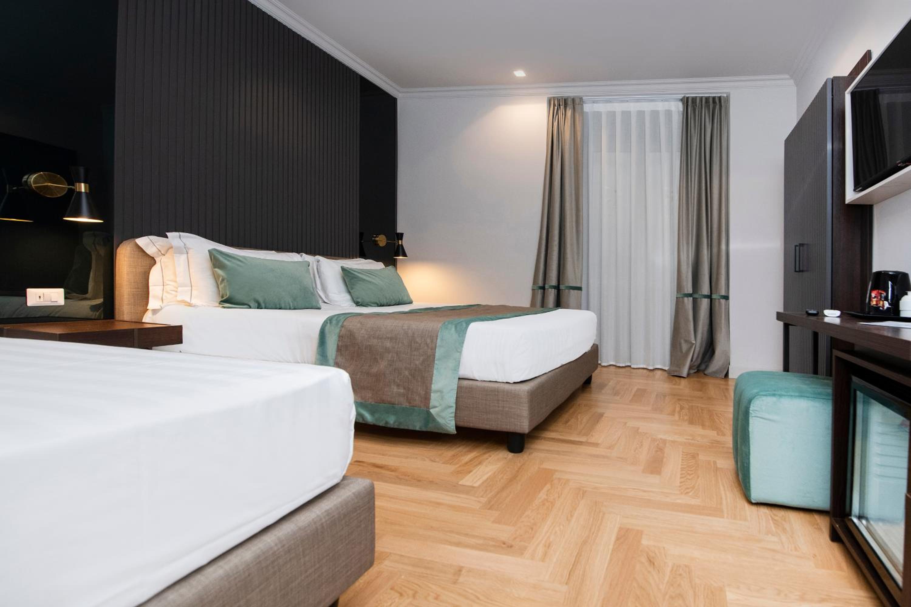 ROOM, TRIPLE, ANNEX