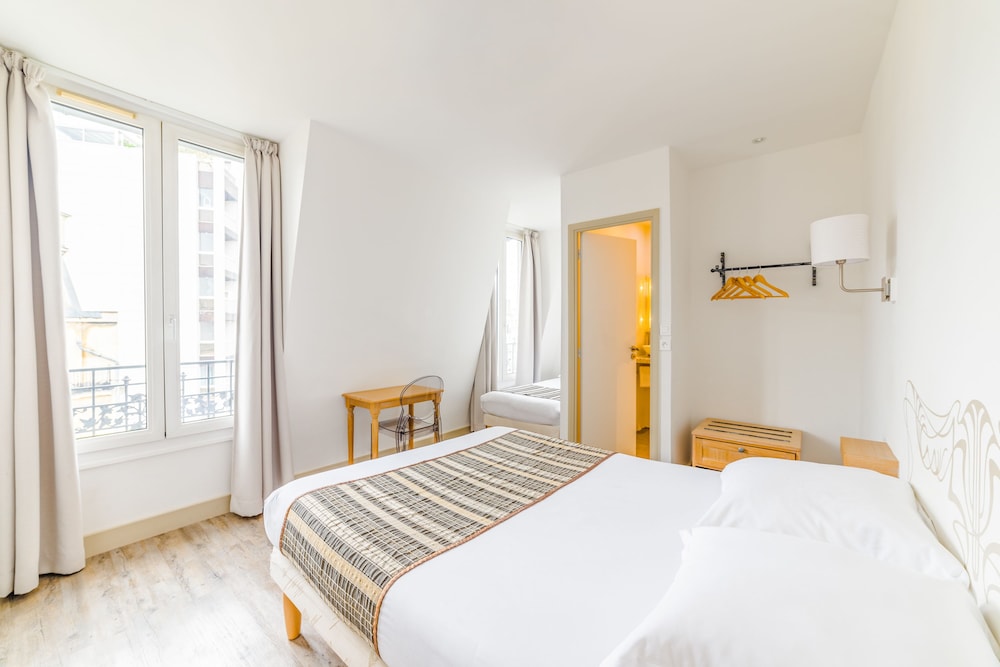 HOTEL KORNER EIFFEL 10/50