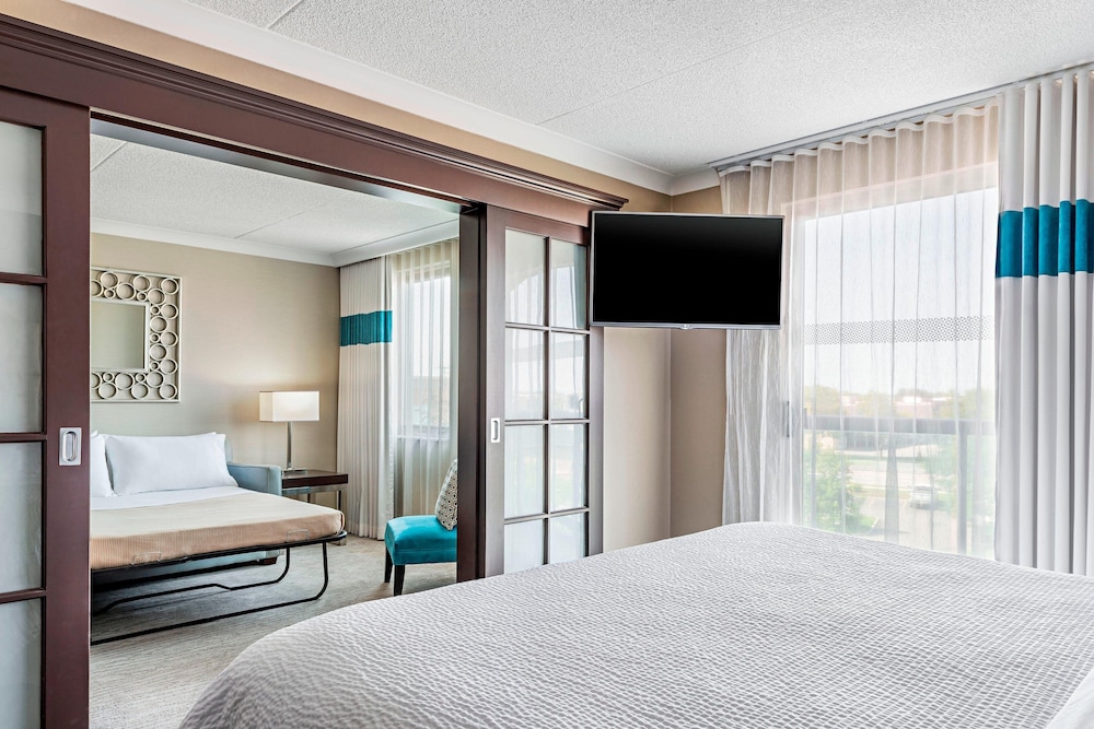 1 Bedroom, Suite, 2 Queen Beds, Sofa, Kitchenette