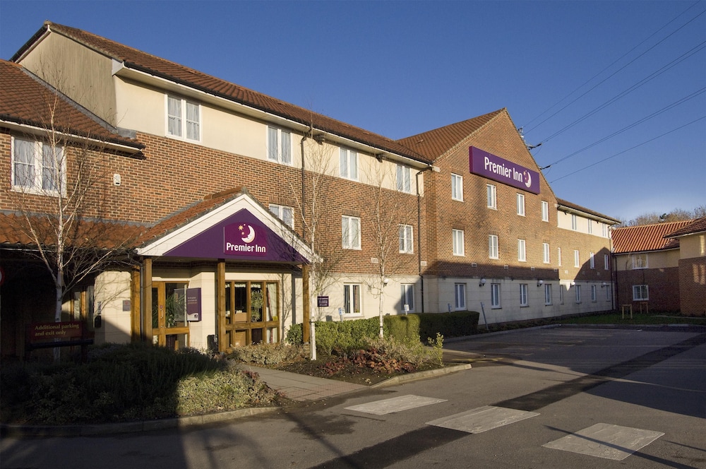 Premier Inn Swindon West 43/53