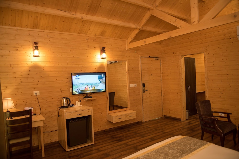 Sun Hotel & Resort 20/50