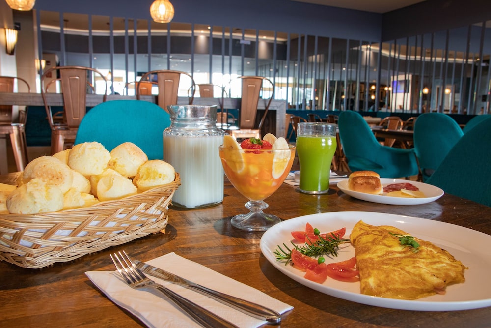 Ibis Styles Curitiba Airport Hotel 38/48