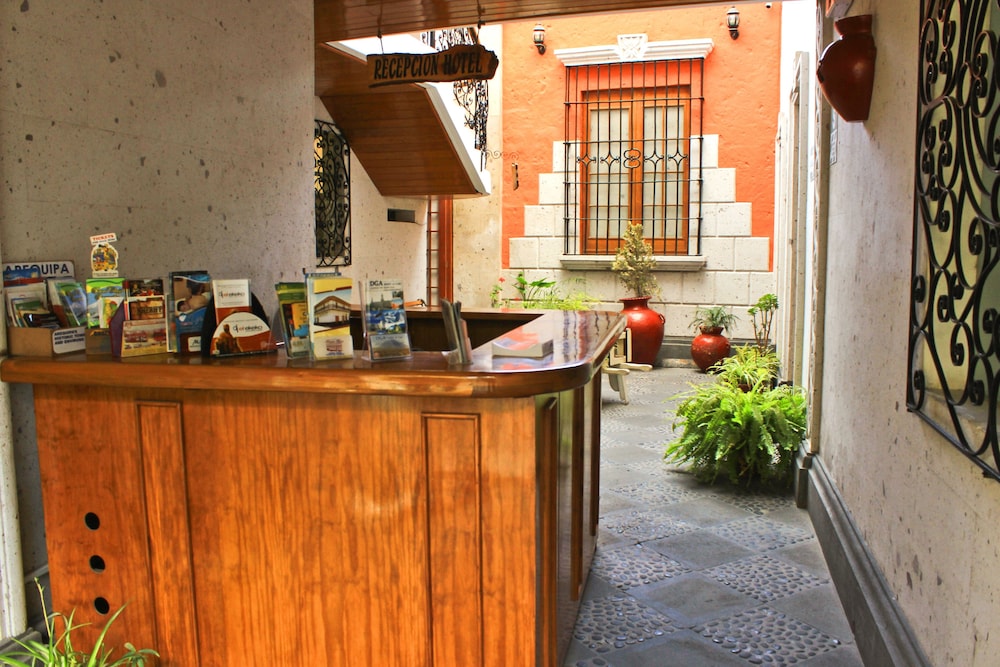 Hostal Villa Sillar 10/50