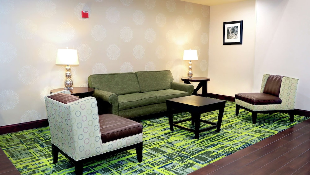 Hampton Inn & Suites Lamar 34/51