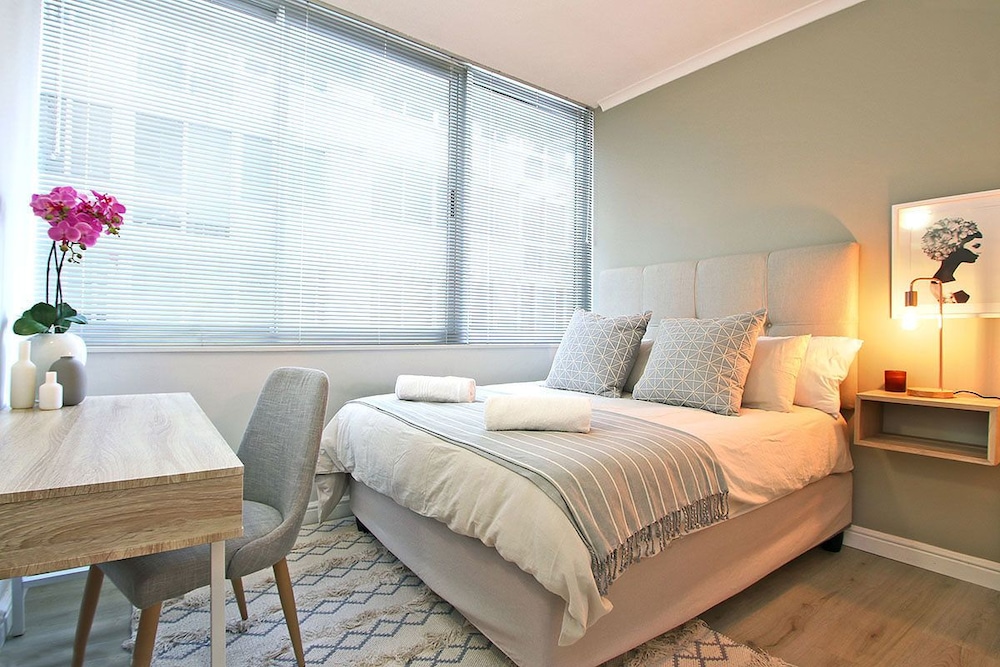 Midtown Rentals At Perspectives 12/50