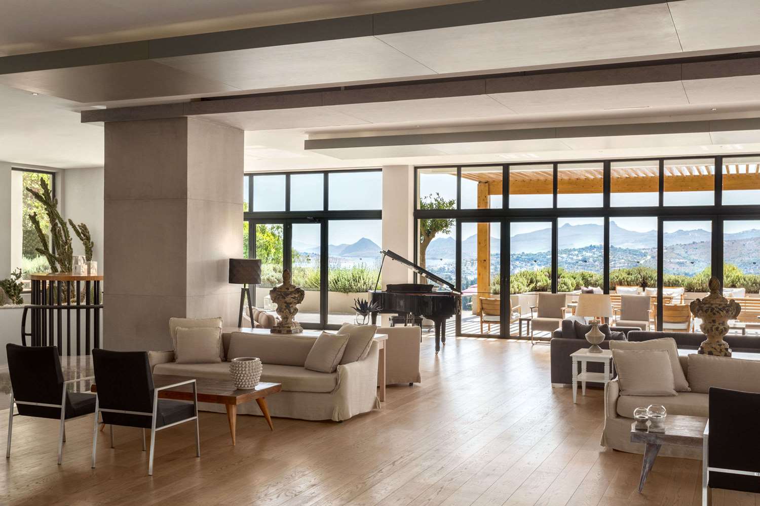 Ramada Resort by Wyndham Bodrum 15/45