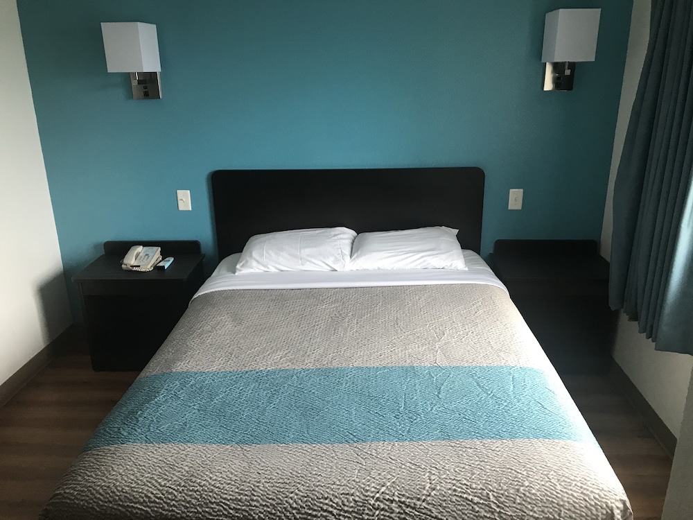 Motel6 Caseyville, IL 24/64