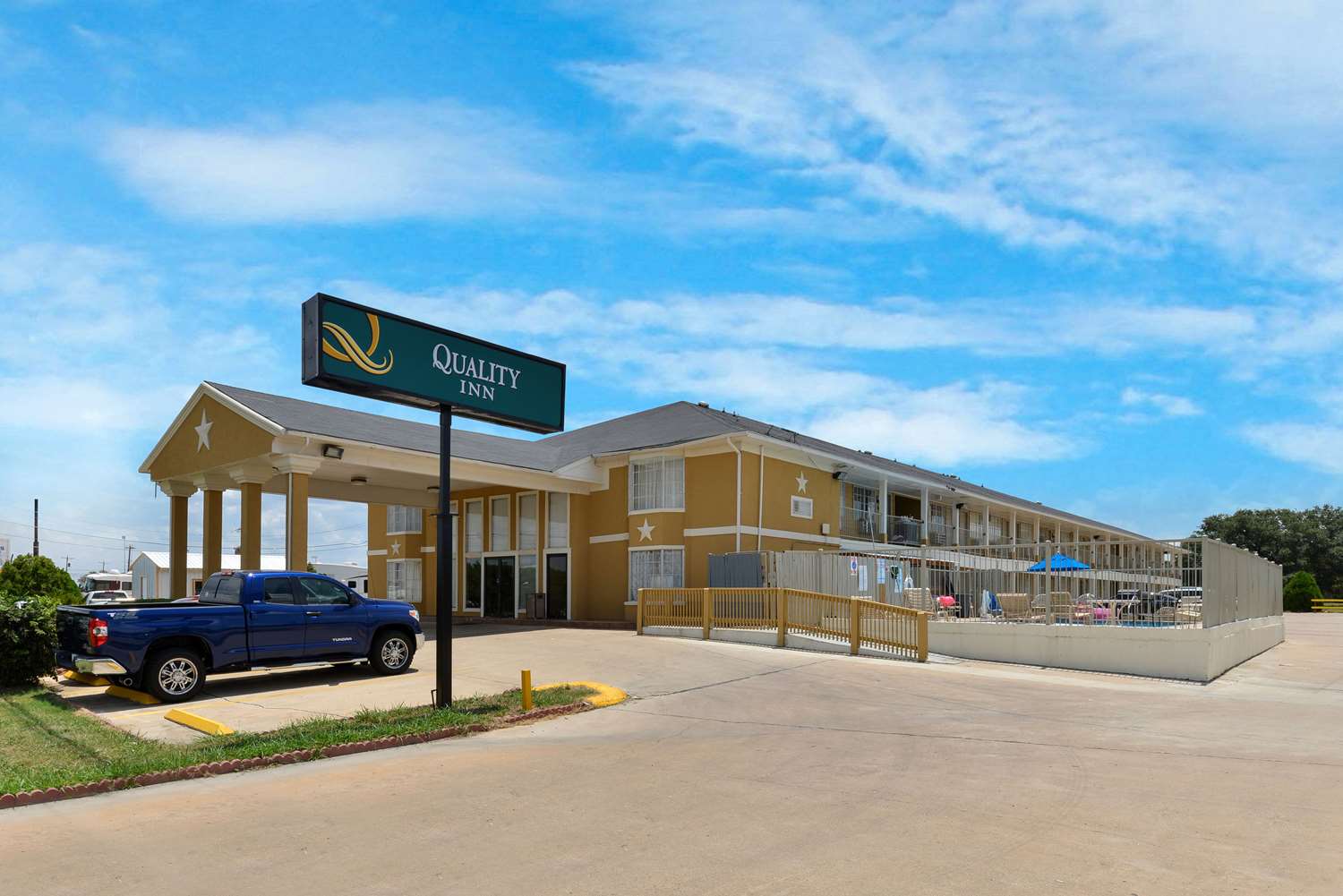 Quality Inn Gonzales, TX 27/31