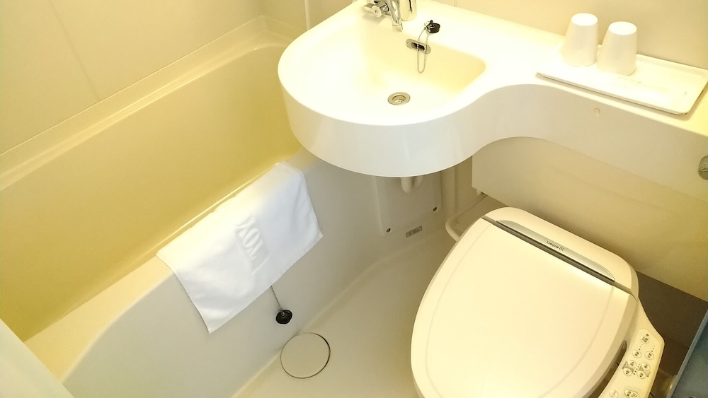 Toyoko Inn Osaka Umeda Higashi 20/70