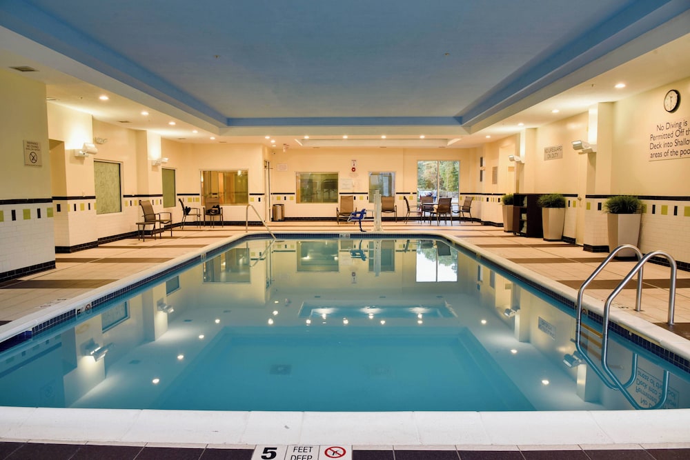 Fairfield Inn & Suites Hartford Airport 18/34