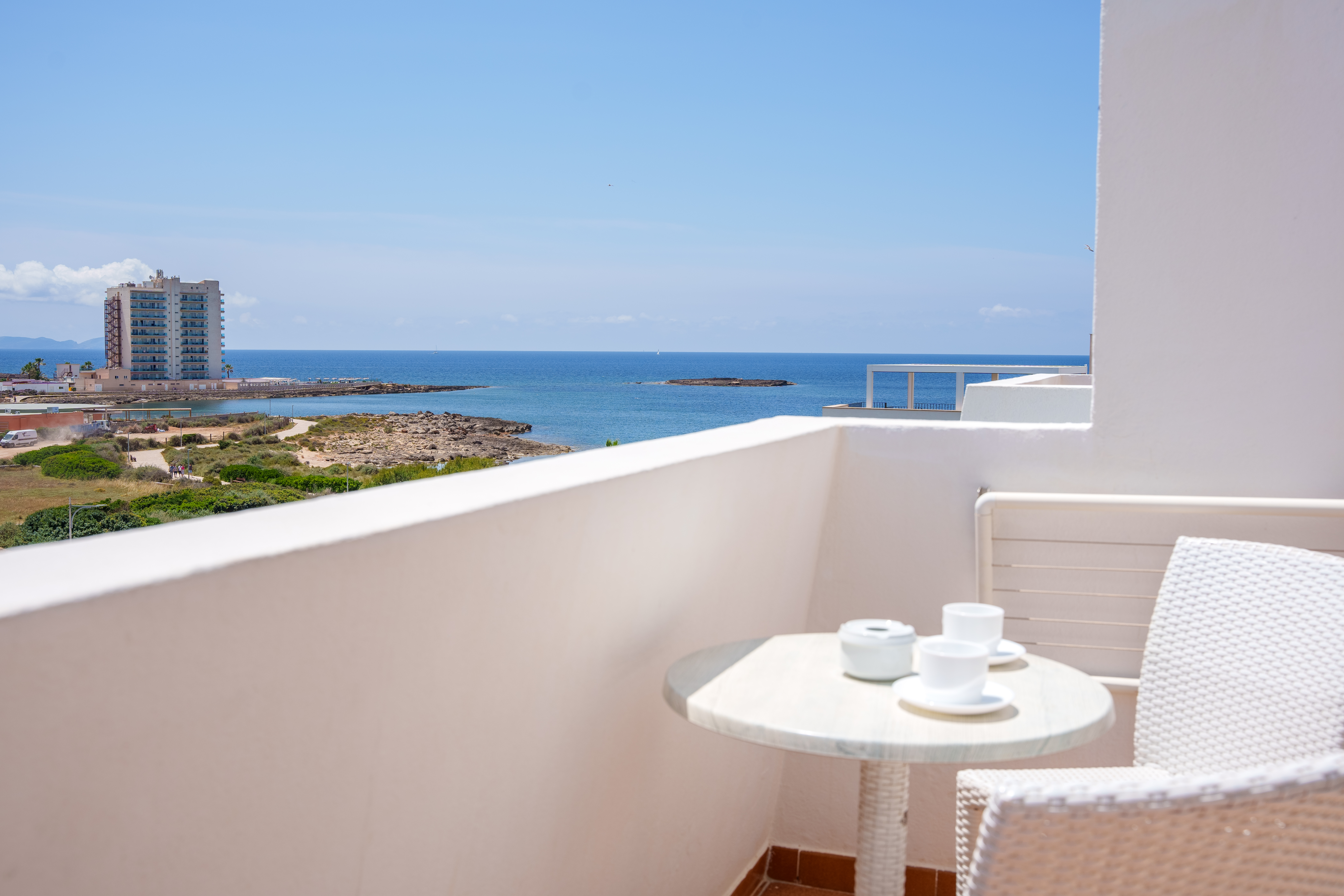 APARTAMENTS ANDREAS 44/50