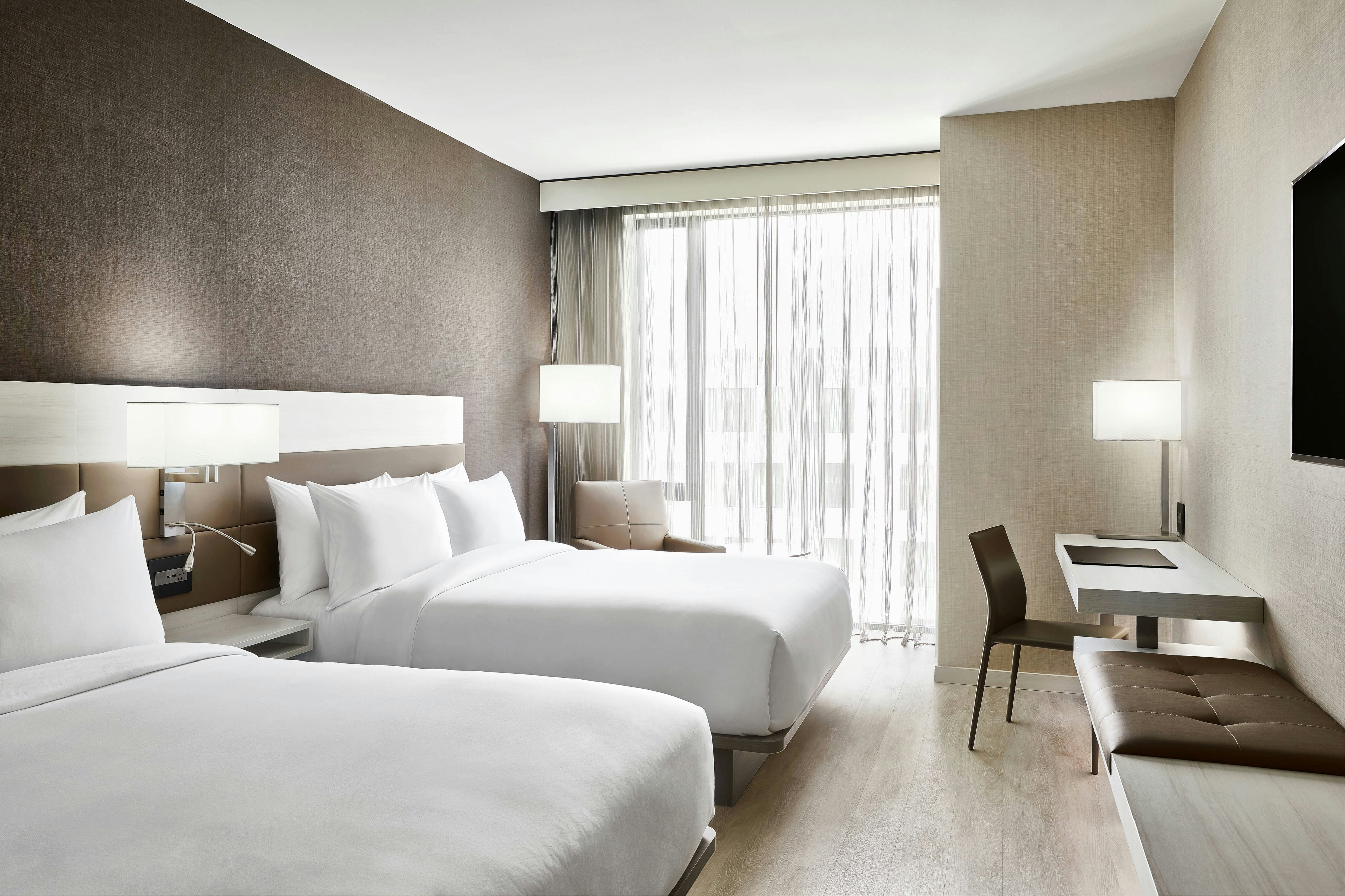 room, 2 queen beds
