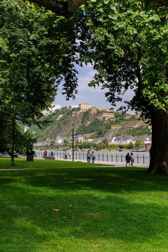 MERCURE HOTEL KOBLENZ 34/74