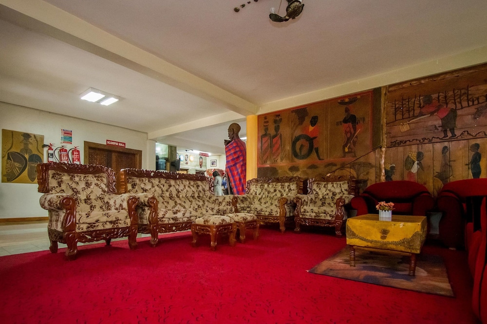 The Luke Hotel 44/67