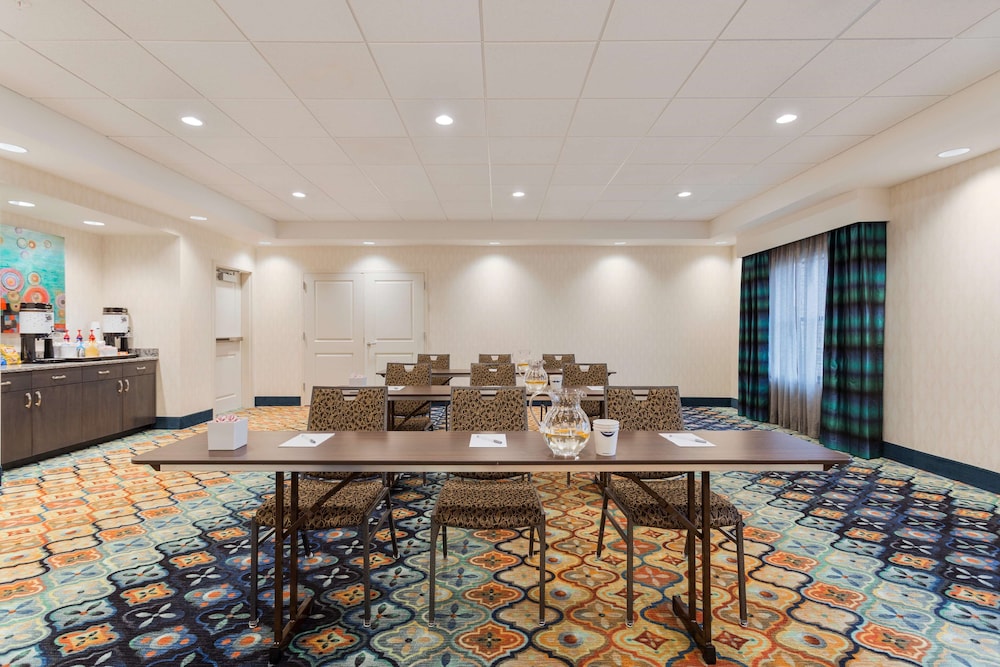 Hampton Inn Suites West Des Moines Sw Mall Area Ia 39/41