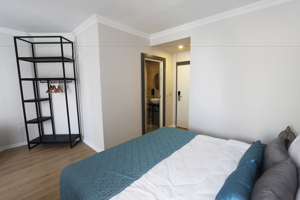 Azuu Boutique Hotel 11/76