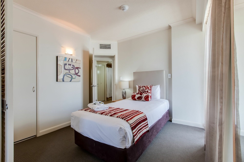 2 BEDROOMS, APARTMENT