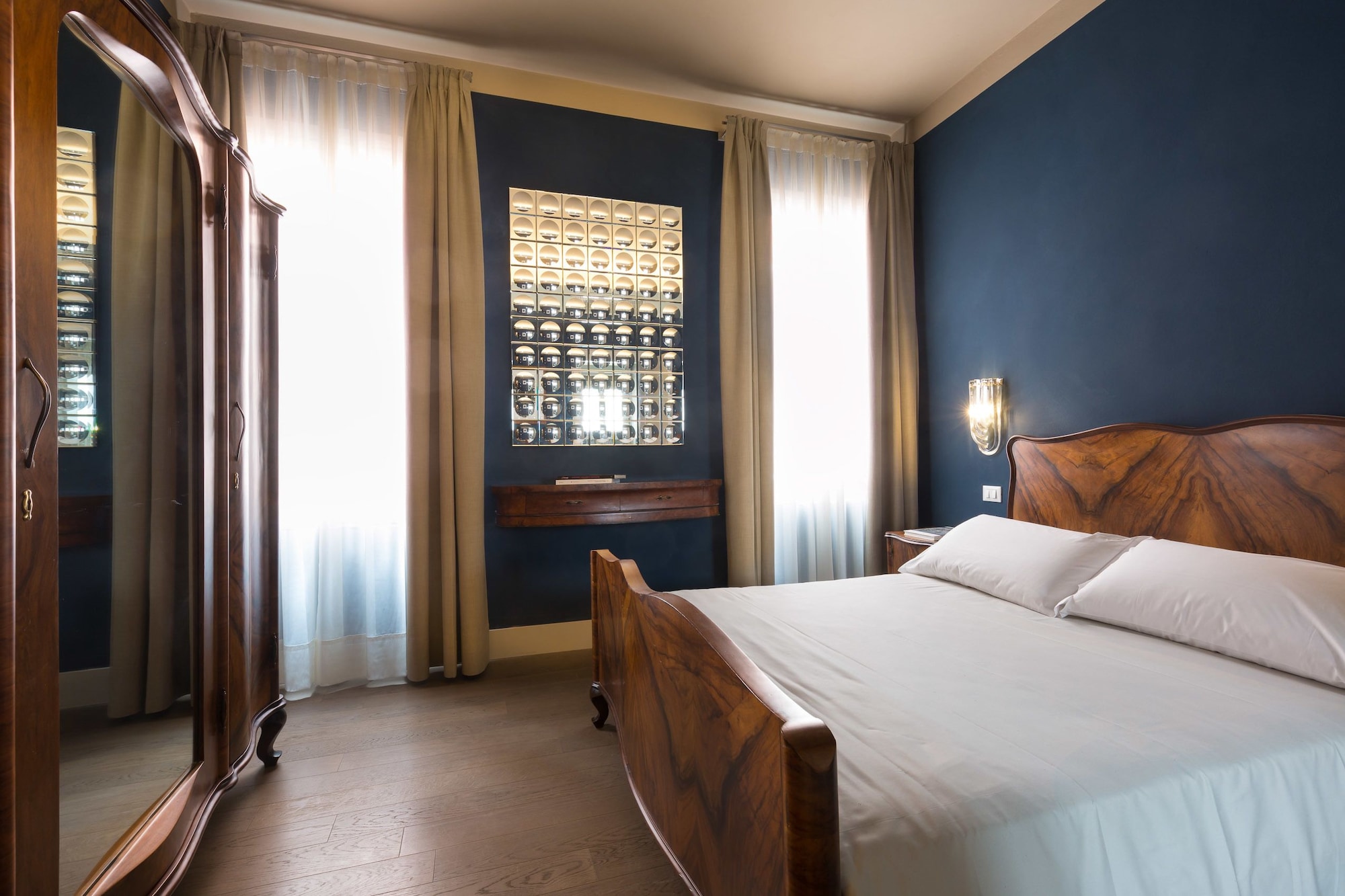 Classic, Queen Bed, Annex