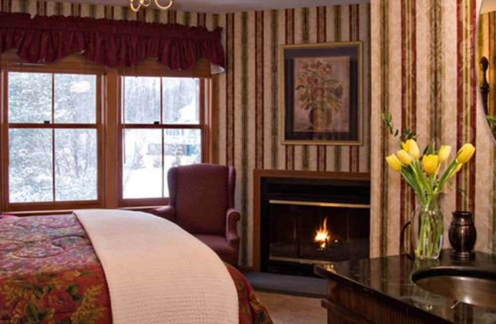Inn at Ellis River 28/50