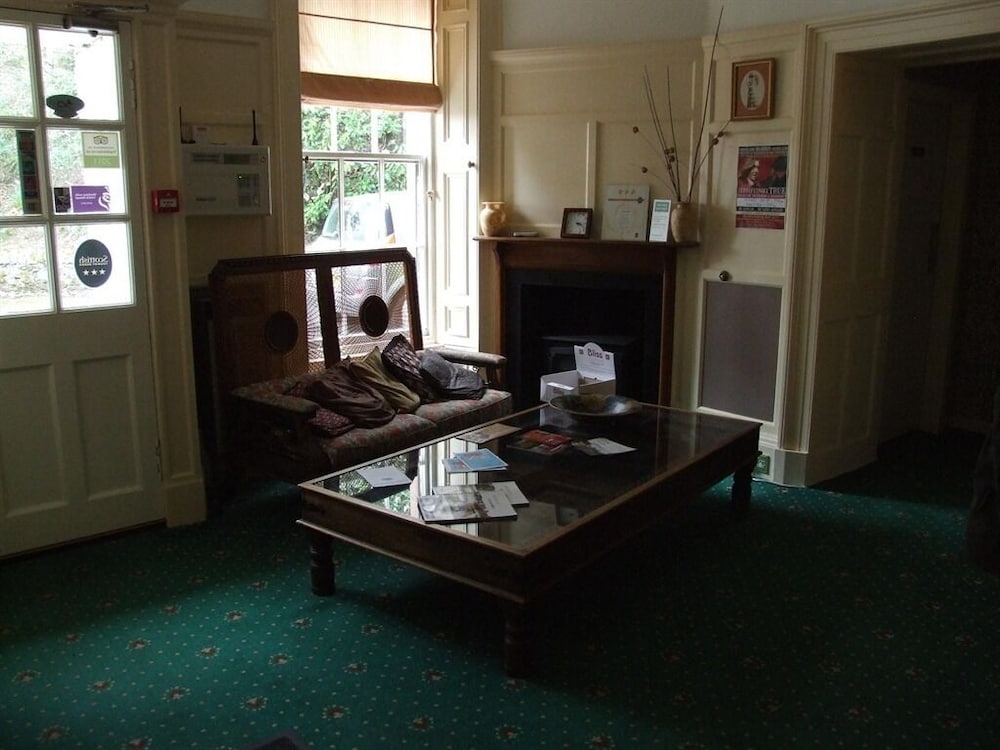 The Glen Hotel 12/22